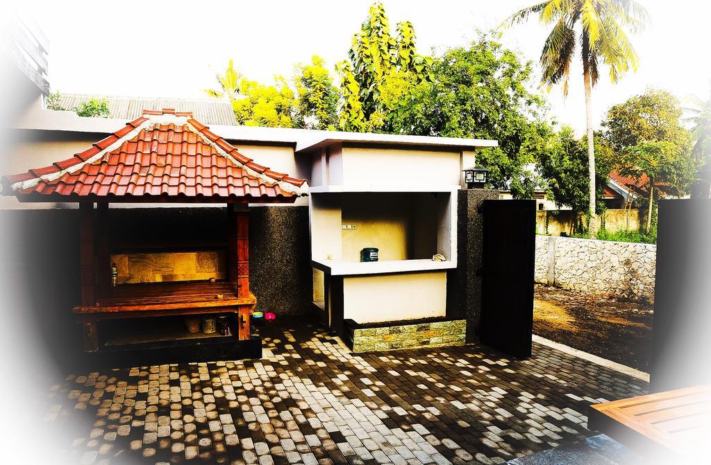 Lazy Inn Kuta  Luaran gambar
