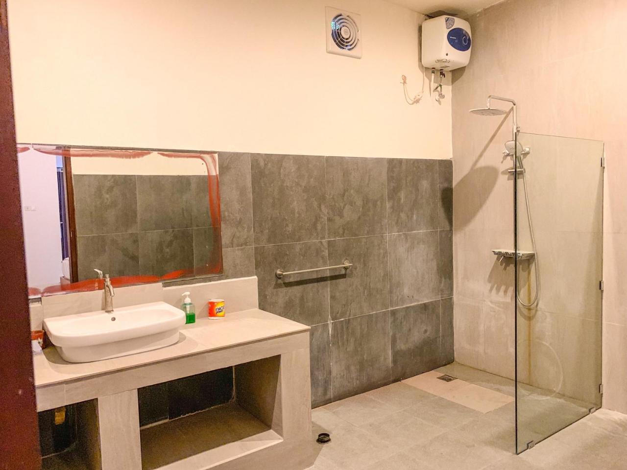Lazy Inn Kuta  Luaran gambar